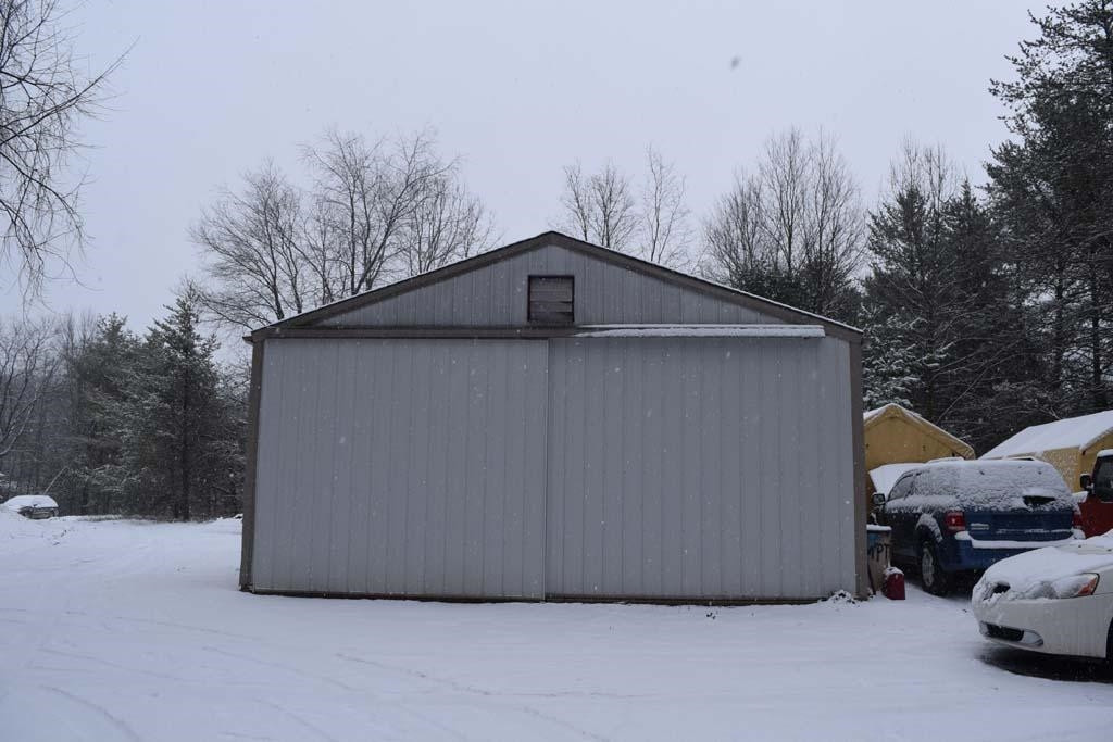3539 Jewell Road Howell, MI 48843 - Photo 8 of 10 Photo 8