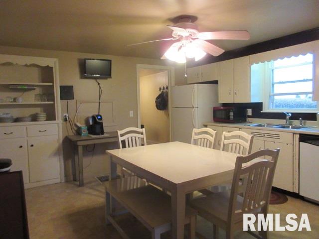 1711 South Cramer Road Elmwood, IL 61529 - Photo 13 of 36