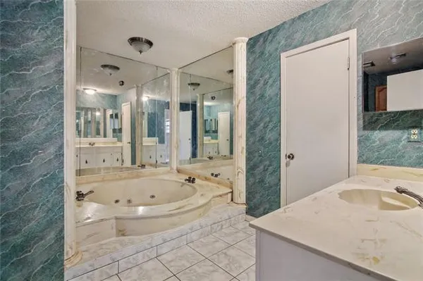 $3,900 | 4824 Folse Drive, Metairie, LA 70006