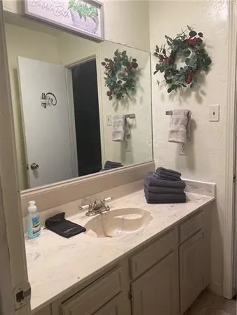 $3,900 | 4824 Folse Drive, Metairie, LA 70006