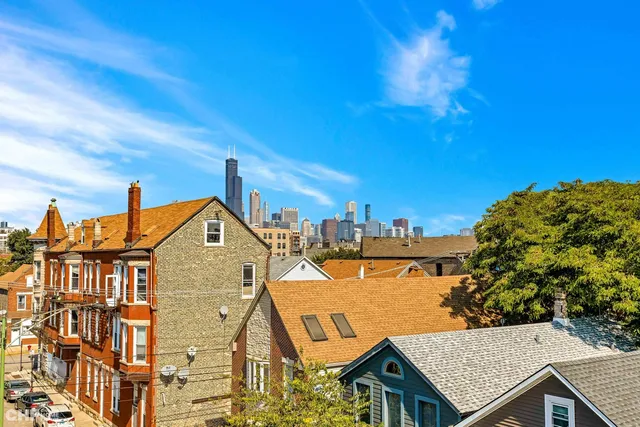a view of a yard in front of a building