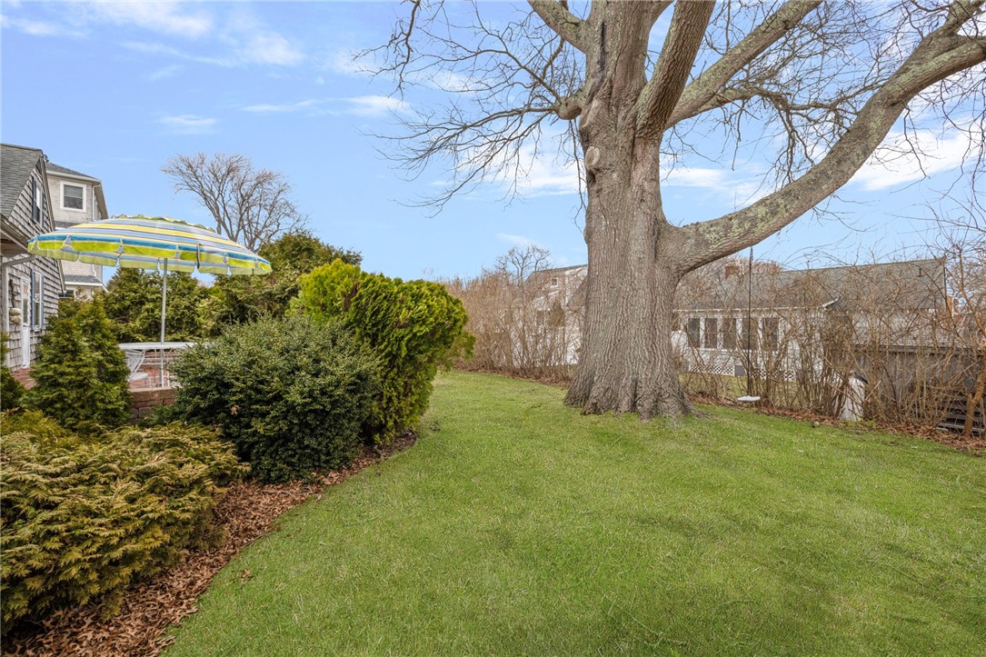 30 Maywood Road Narragansett, RI 02882 - Photo 12 of 50
