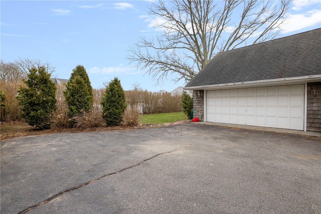 30 Maywood Road Narragansett, RI 02882 - Photo 17 of 50