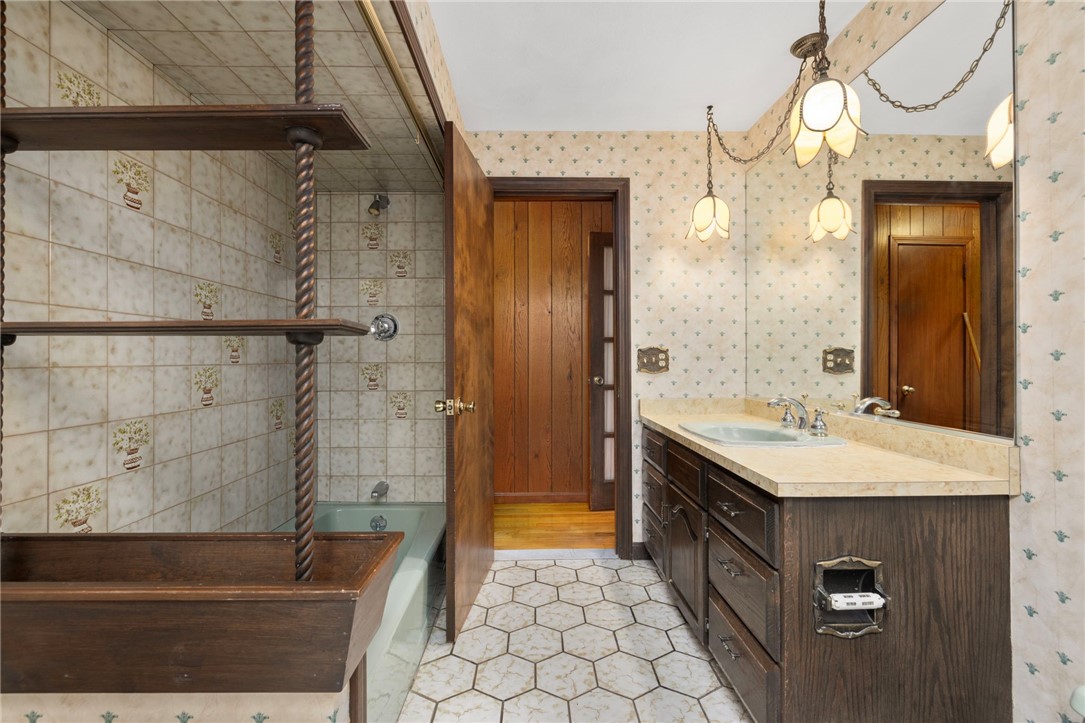 30 Maywood Road Narragansett, RI 02882 - Photo 26 of 50