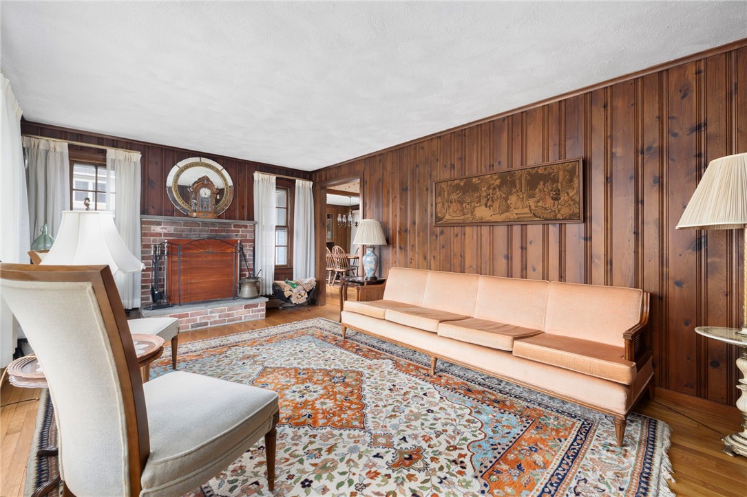 30 Maywood Road Narragansett, RI 02882 - Photo 31 of 50