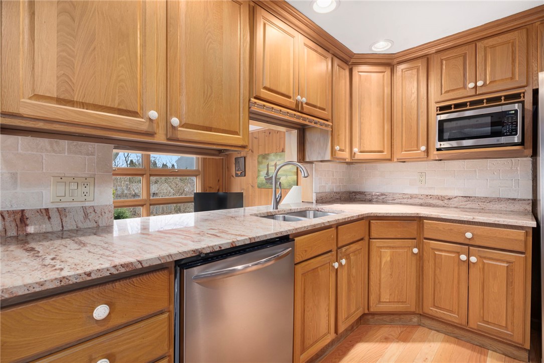 30 Maywood Road Narragansett, RI 02882 - Photo 41 of 50