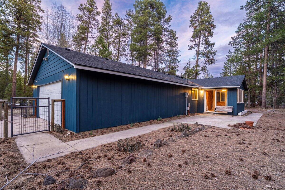 51520 Ash Road La Pine, OR 97739 - Photo 46 of 57 50-Twilight