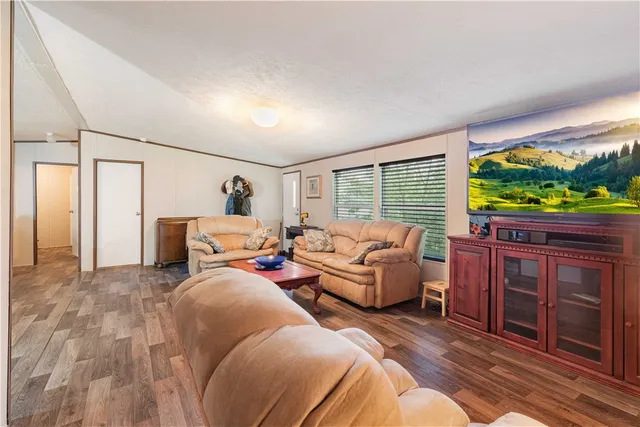 $259,900 | 680 Mallard Drive, Caldwell, TX 77836