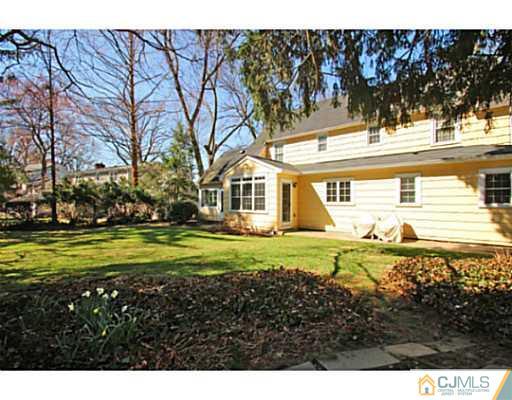 33 Edgewood Road Edison, NJ 08820 - Photo 24 of 25 a view of a house with a yard
