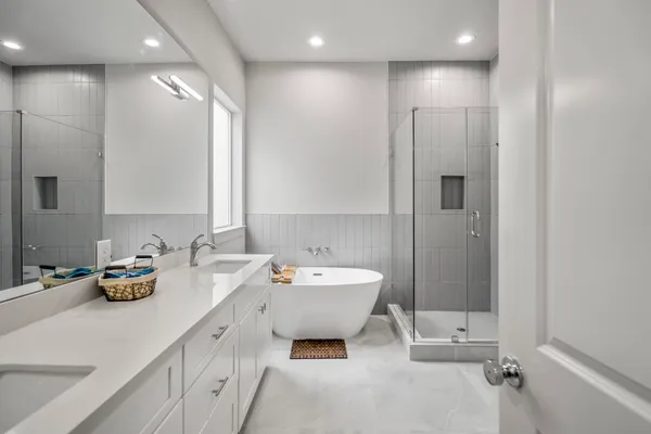 $319,990 | 5233 Hillman Street, Unit B, Houston, TX 77023