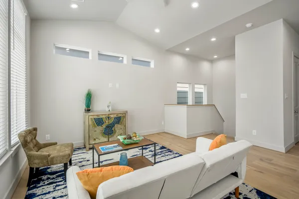 $319,990 | 5233 Hillman Street, Unit B, Houston, TX 77023