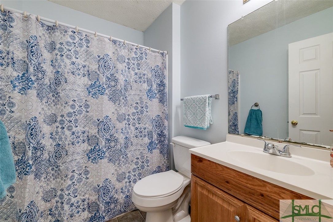 613 Ryan Lane Pooler, GA 31322 - Photo 14 of 19 Hall bathroom