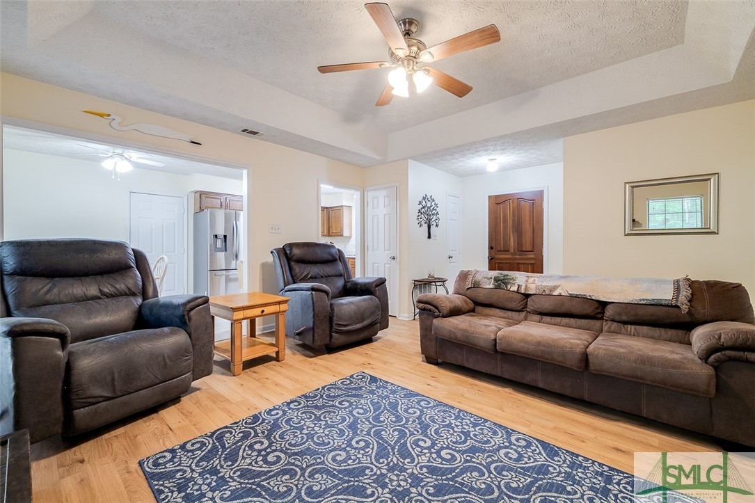 613 Ryan Lane Pooler, GA 31322 - Photo 3 of 19 Foyer and great room