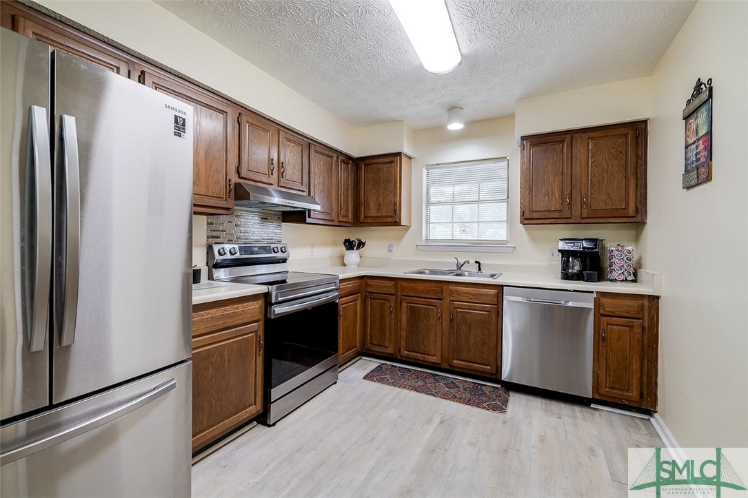 613 Ryan Lane Pooler, GA 31322 - Photo 5 of 19 Newer appliances