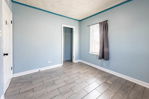 $2,500 | 7740 Laramie Avenue, Burbank, IL 60459