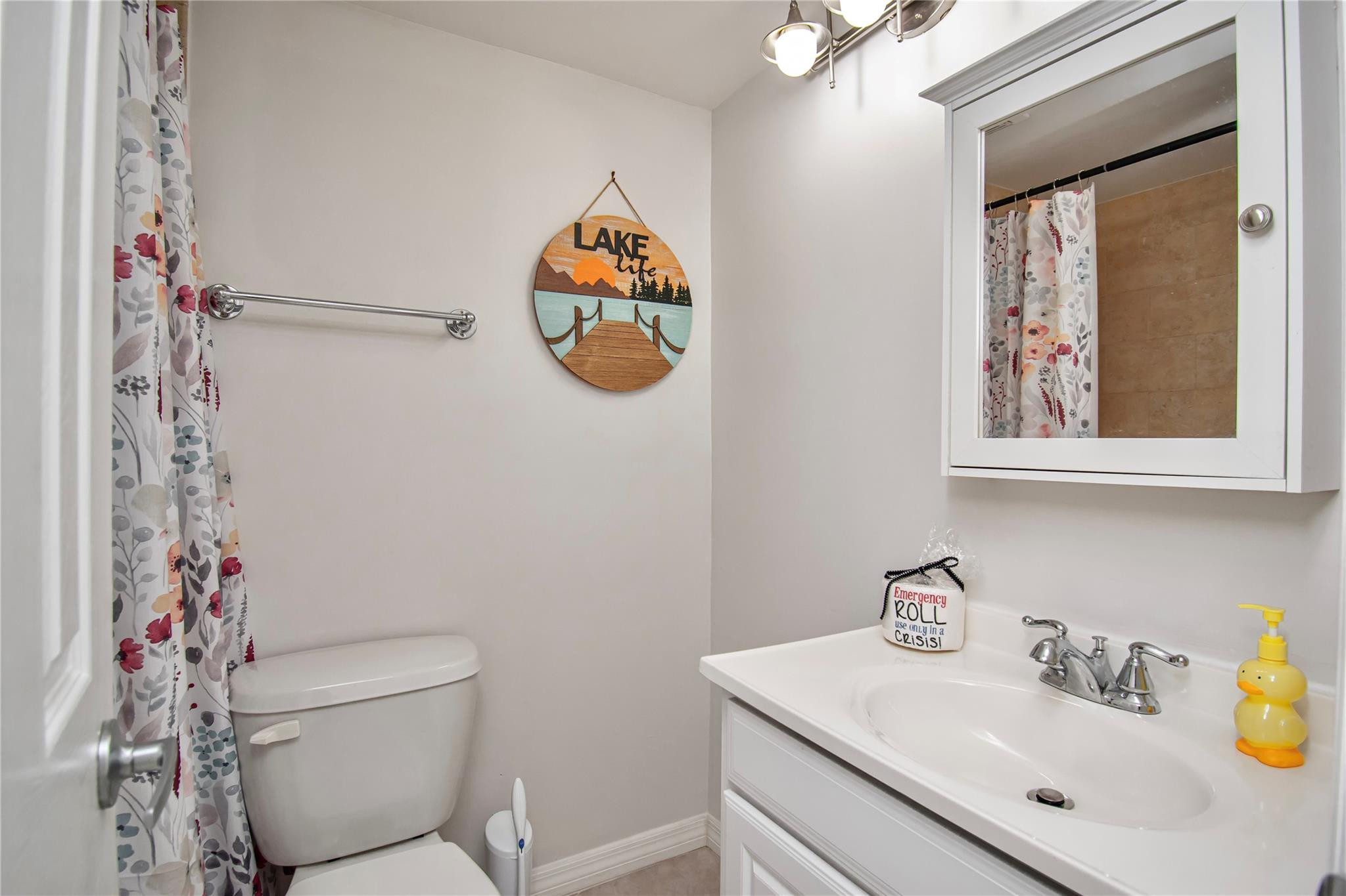 9500 Southwest 3rd Street, Unit 248 Boca Raton, FL 33428 - Photo 29 of 47 2nd full bathroom upstairs