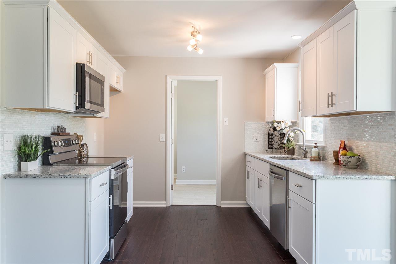 4901 Fairground Road Dunn, NC 28334 - Photo 8 of 26