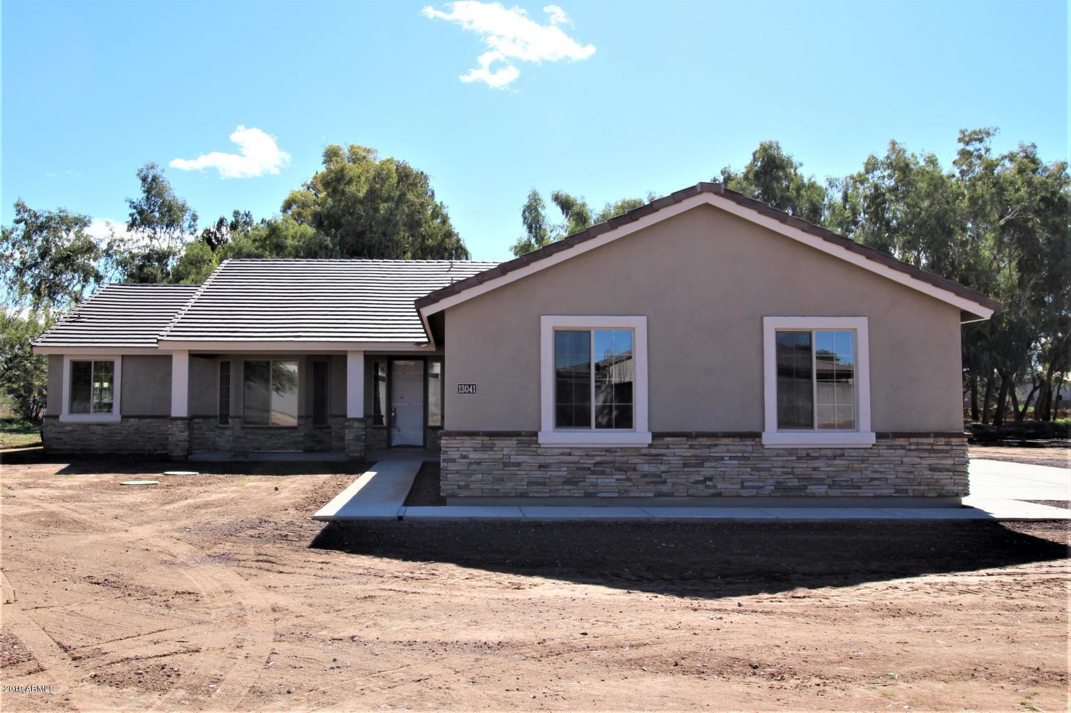 1736 West Tamar Road Phoenix, AZ 85086 - Photo 1 of 15 2311 FRONT VIEW