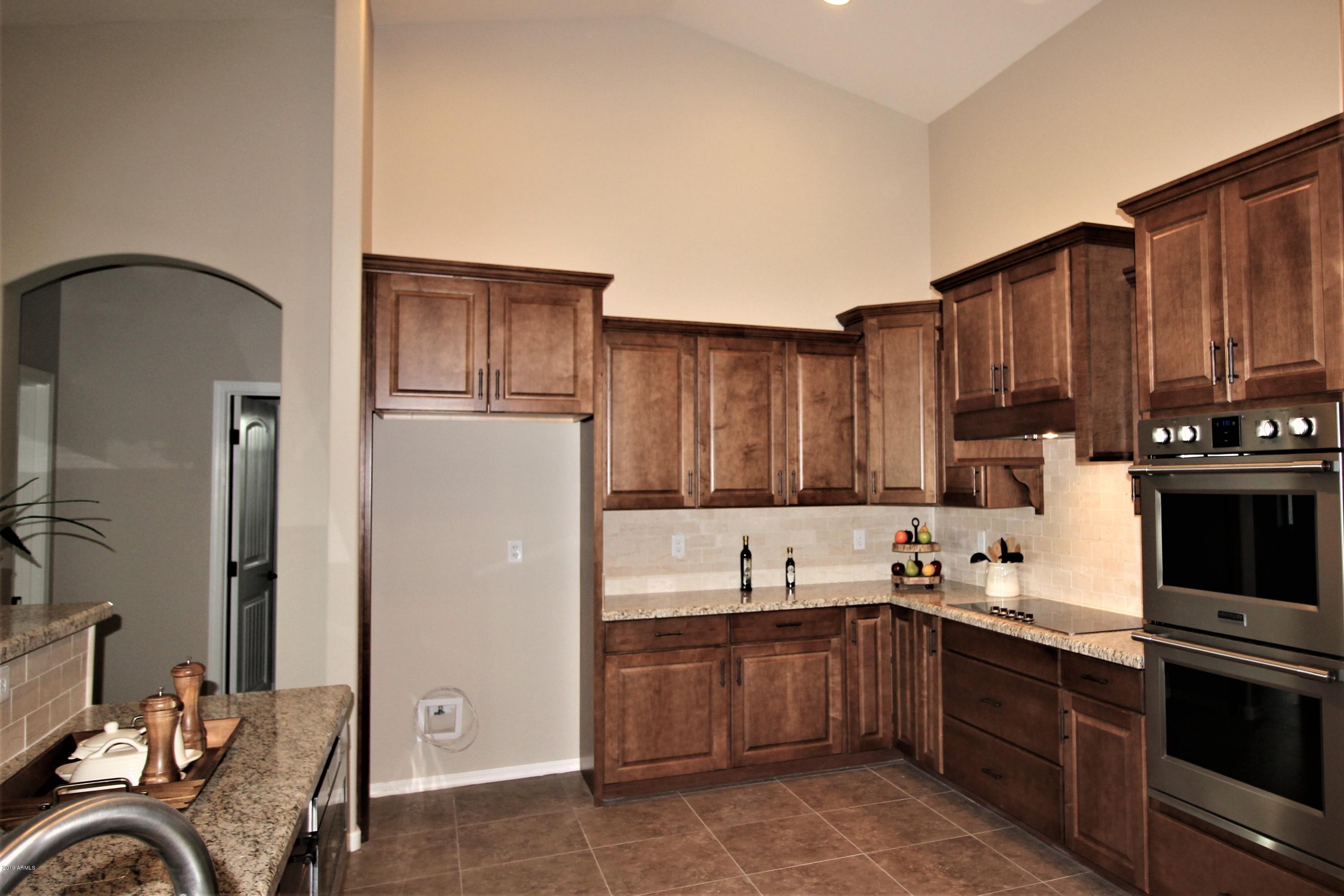 1736 West Tamar Road Phoenix, AZ 85086 - Photo 5 of 15 2311 KITCHEN 1