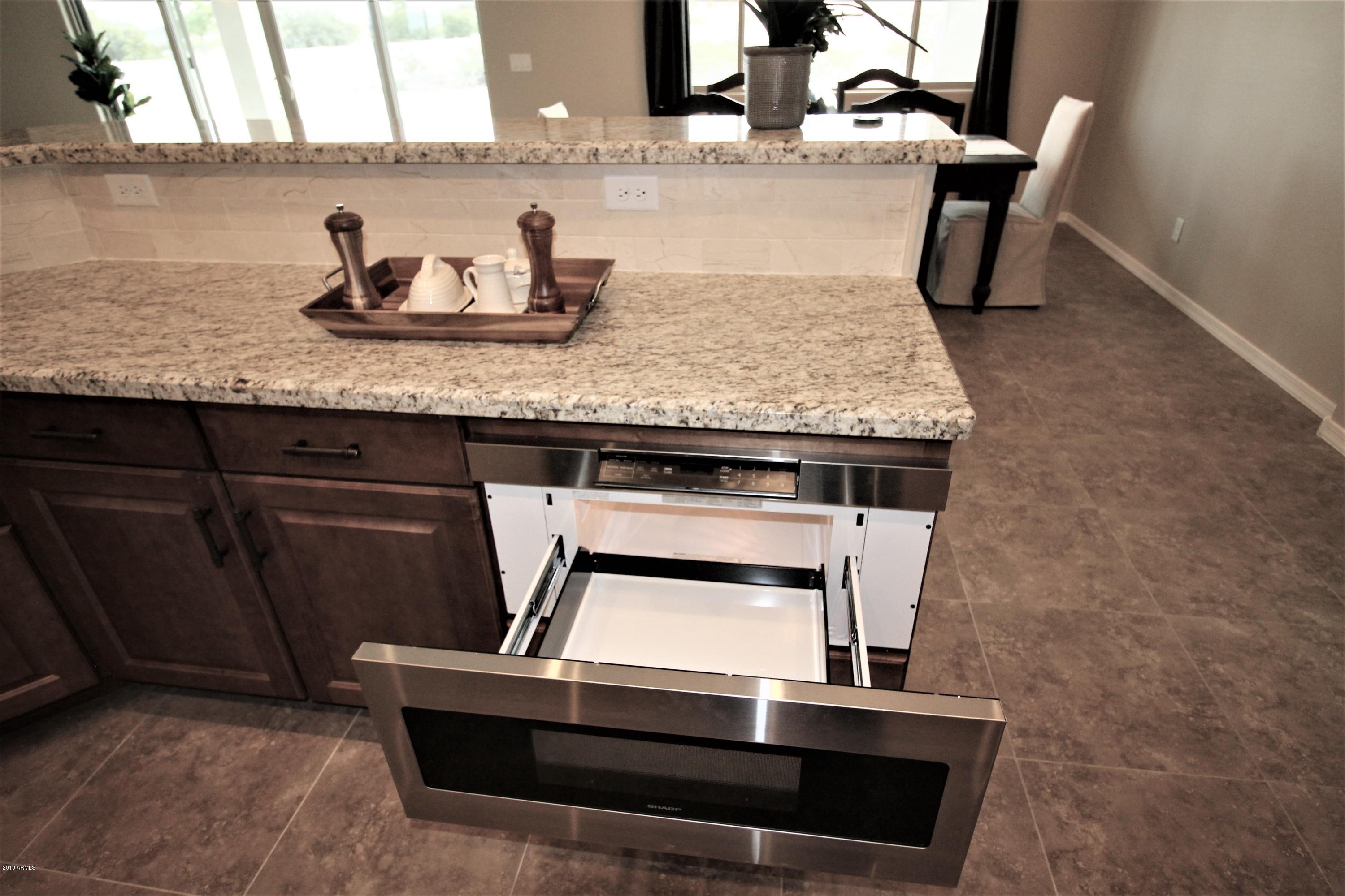 1736 West Tamar Road Phoenix, AZ 85086 - Photo 8 of 15 2311 MICROWAVE