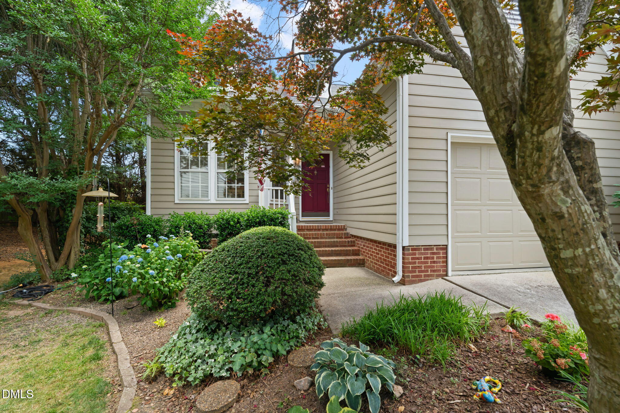 56 Renwick Court Raleigh, NC 27615 - Photo 2 of 41 56 Renwick (2)