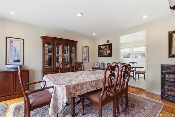 $1,199,000 | 5 Avis Drive, New Rochelle, NY 10804