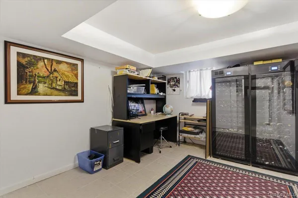 $1,199,000 | 5 Avis Drive, New Rochelle, NY 10804