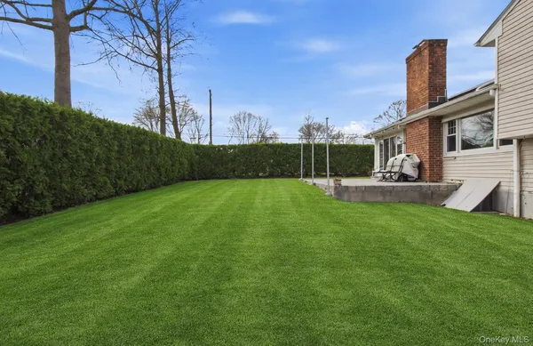 $1,199,000 | 5 Avis Drive, New Rochelle, NY 10804