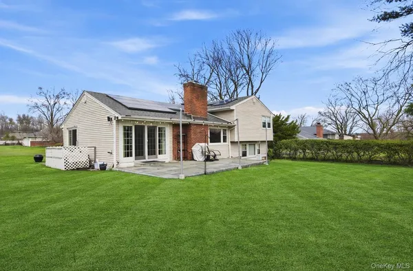 $1,199,000 | 5 Avis Drive, New Rochelle, NY 10804