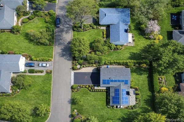$1,199,000 | 5 Avis Drive, New Rochelle, NY 10804