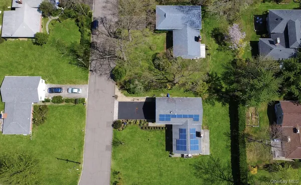 $1,199,000 | 5 Avis Drive, New Rochelle, NY 10804