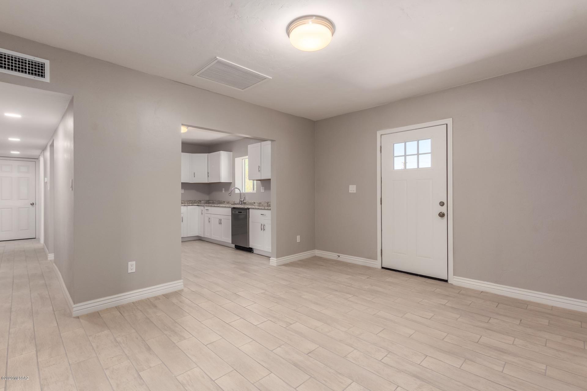 3624 San Rafael Place Tucson, AZ 85713 - Photo 4 of 27