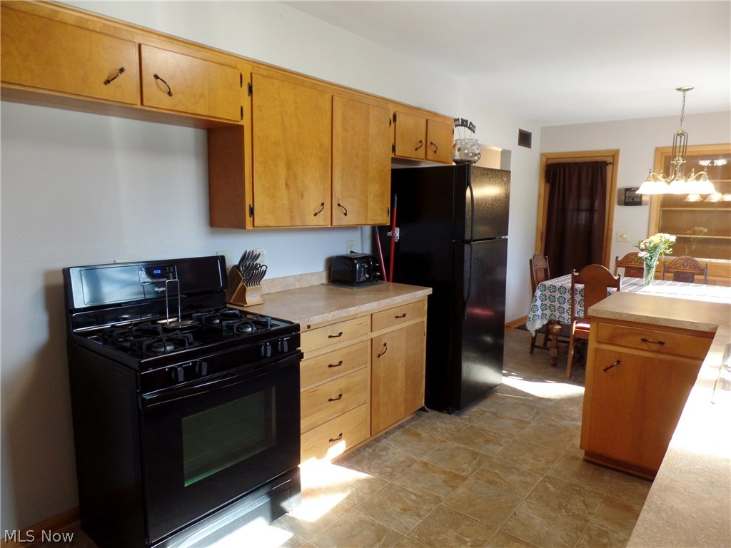 7588 Connelly Road Masury, OH 44438 - Photo 11 of 30 Gallery Image 11