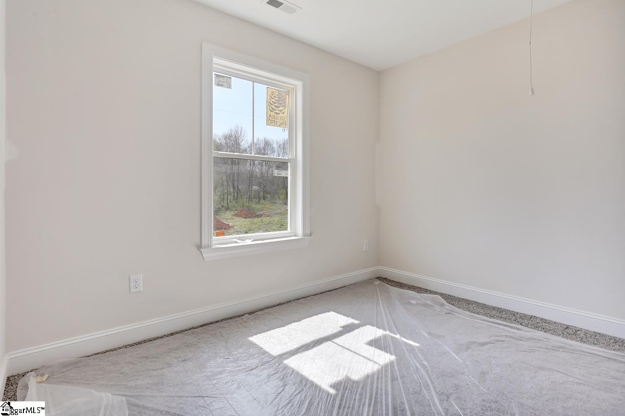 5 Wesley Ellison Road Williamston, SC 29697 - Photo 13 of 27
