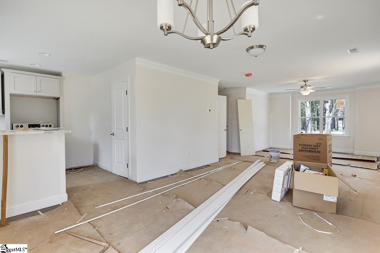 5 Wesley Ellison Road Williamston, SC 29697 - Photo 4 of 27