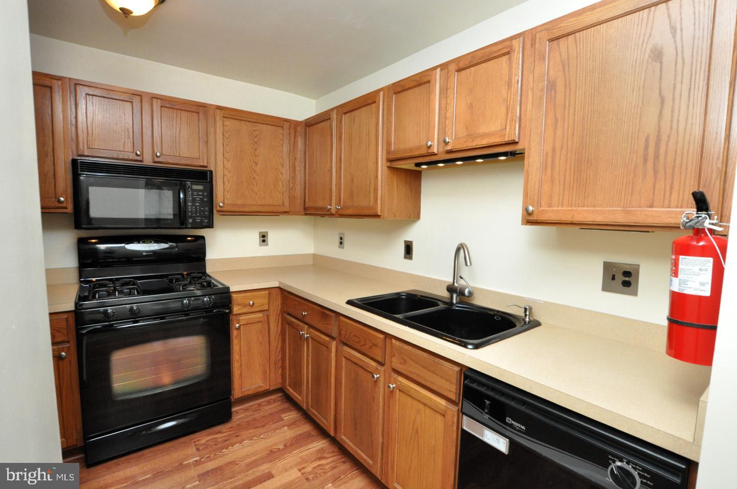 112 Natalie Road Riverside, NJ 08075 - Photo 11 of 24 Kitchen