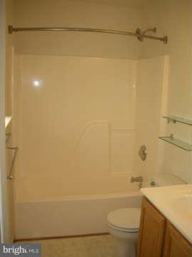 1387 Ridge Commons Boulevard Hanover, MD 21076 - Photo 15 of 25 Bath (Master)