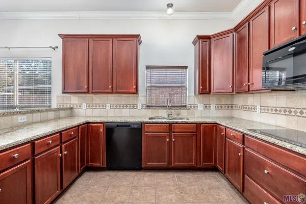 $329,900 | 37420 Cypress Trace Avenue, Geismar, LA 70734
