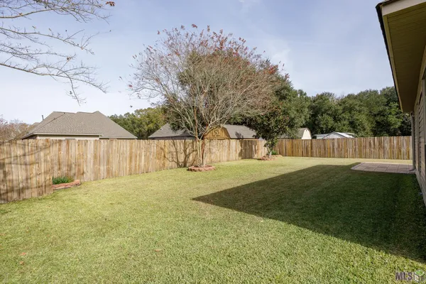 $329,900 | 37420 Cypress Trace Avenue, Geismar, LA 70734