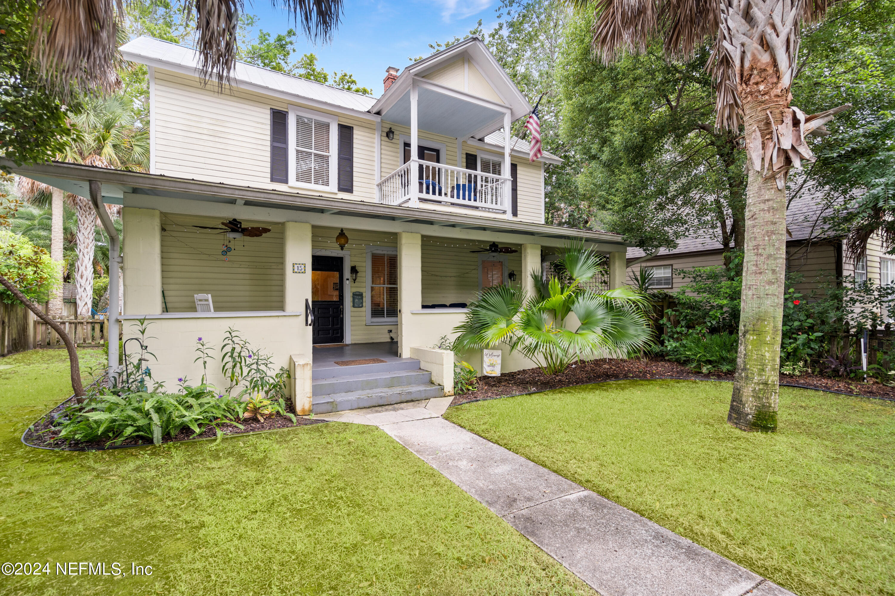 15 Rohde Avenue St. Augustine, FL 32084 - Photo 3 of 36 a front view of a house with garden