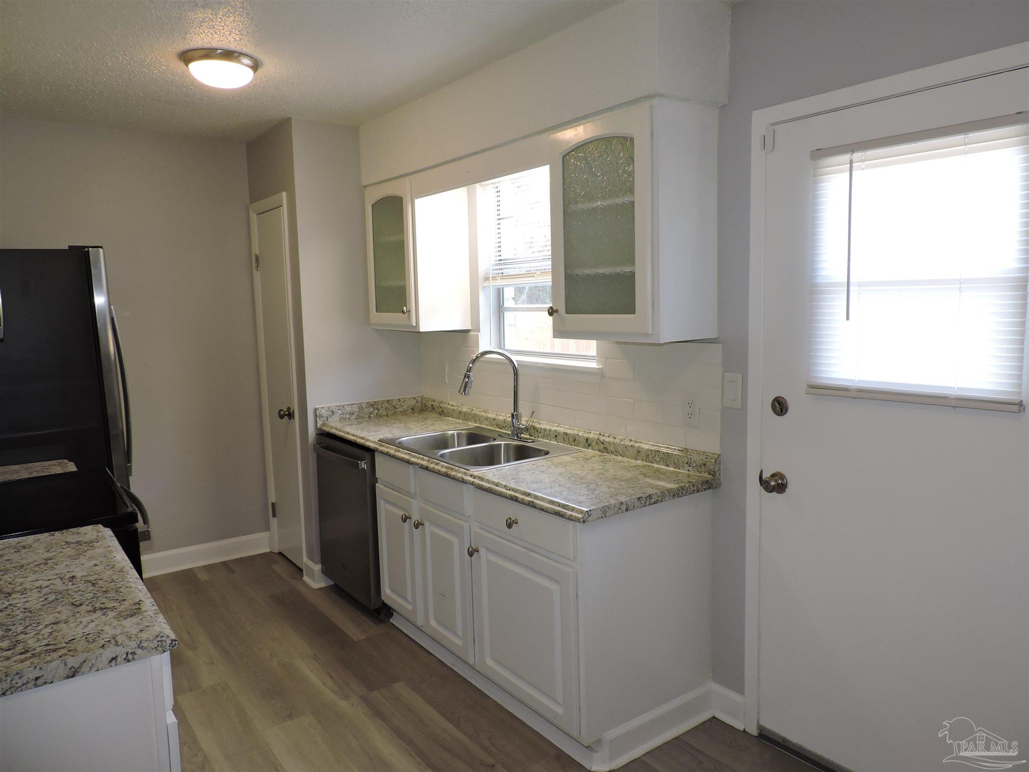 346 Quigley Road Pensacola, FL 32506 - Photo 7 of 24