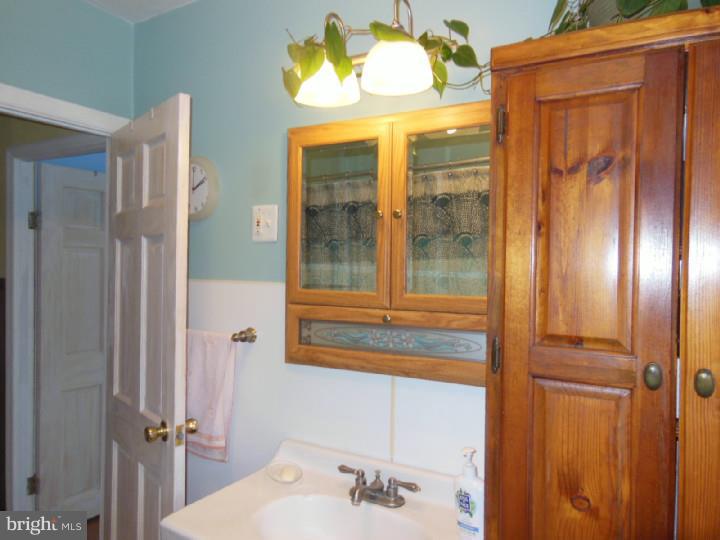 105 Madison Road Willow Grove, PA 19090 - Photo 11 of 24 Gallery Image 11