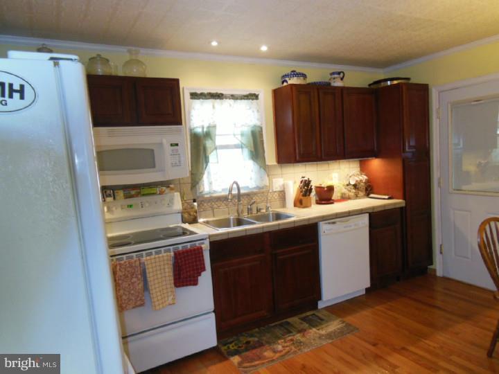 105 Madison Road Willow Grove, PA 19090 - Photo 5 of 24 Gallery Image 5