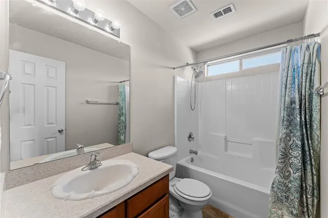 $399,900 | 5891 Candlelight Lane, Grand Prairie, TX 75052