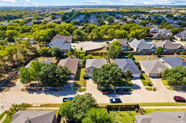 $399,900 | 5891 Candlelight Lane, Grand Prairie, TX 75052
