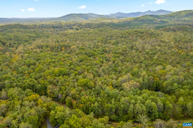 a view of an outdoor space and a yard