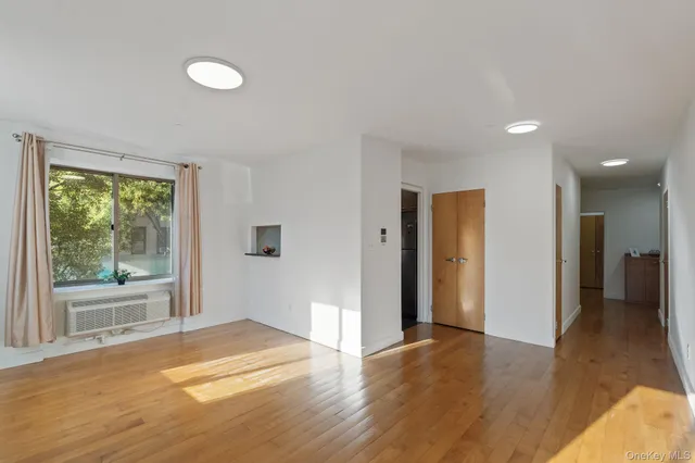 $549,900 | 2360 Amsterdam Avenue, Unit 2C | Washington Heights