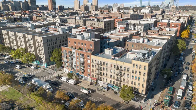 $549,900 | 2360 Amsterdam Avenue, Unit 2C | Washington Heights