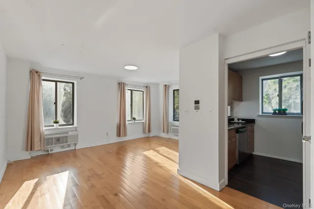 $549,900 | 2360 Amsterdam Avenue, Unit 2C | Washington Heights