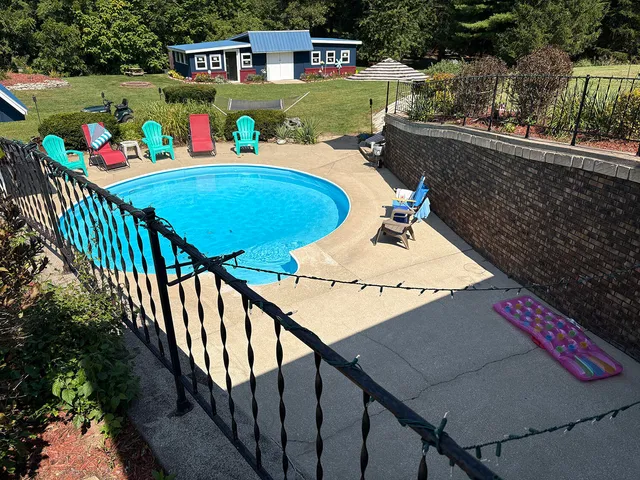 $429,900 | 26640 Dutch Settlement Street, Dowagiac, MI 49047